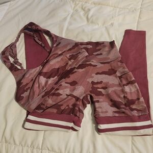 Bombshell sportswear set